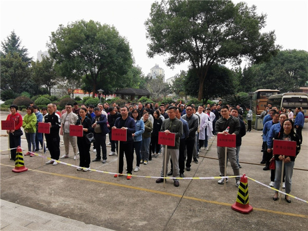 海利集團,長沙殺蟲劑,長沙光氣衍生物,長沙氨基酸保護劑,長沙鋰離子電池材料 海利集團,長沙殺蟲劑,長沙光氣衍生物,長沙氨基酸保護劑,長沙鋰離子電池材料