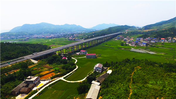 百年薪火傳 湘企紅色路 百年薪火傳 湘企紅色路